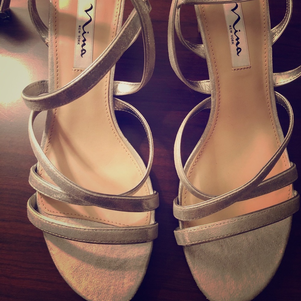 Nina silver strappy sandals. Size 9.5, like new.